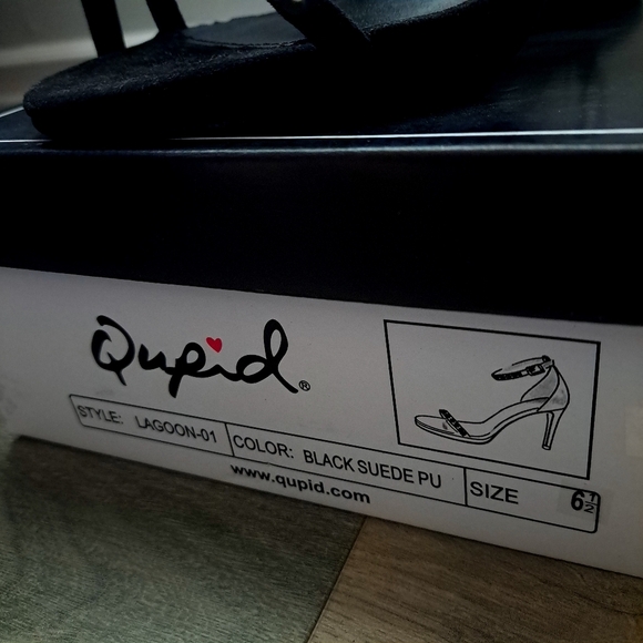 Qupid | Black suede pu ~ open toed high heel sandle with studs ankle strap - Picture 2 of 8